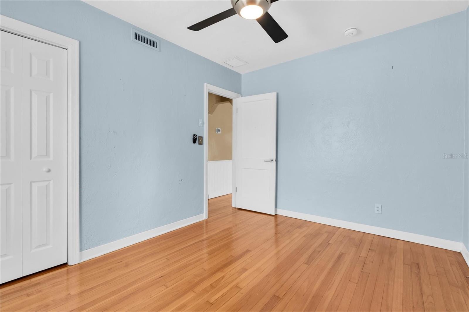 Image 23 of 44 For 200 62nd Street N