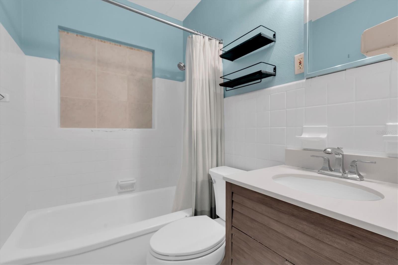 Image 24 of 44 For 200 62nd Street N