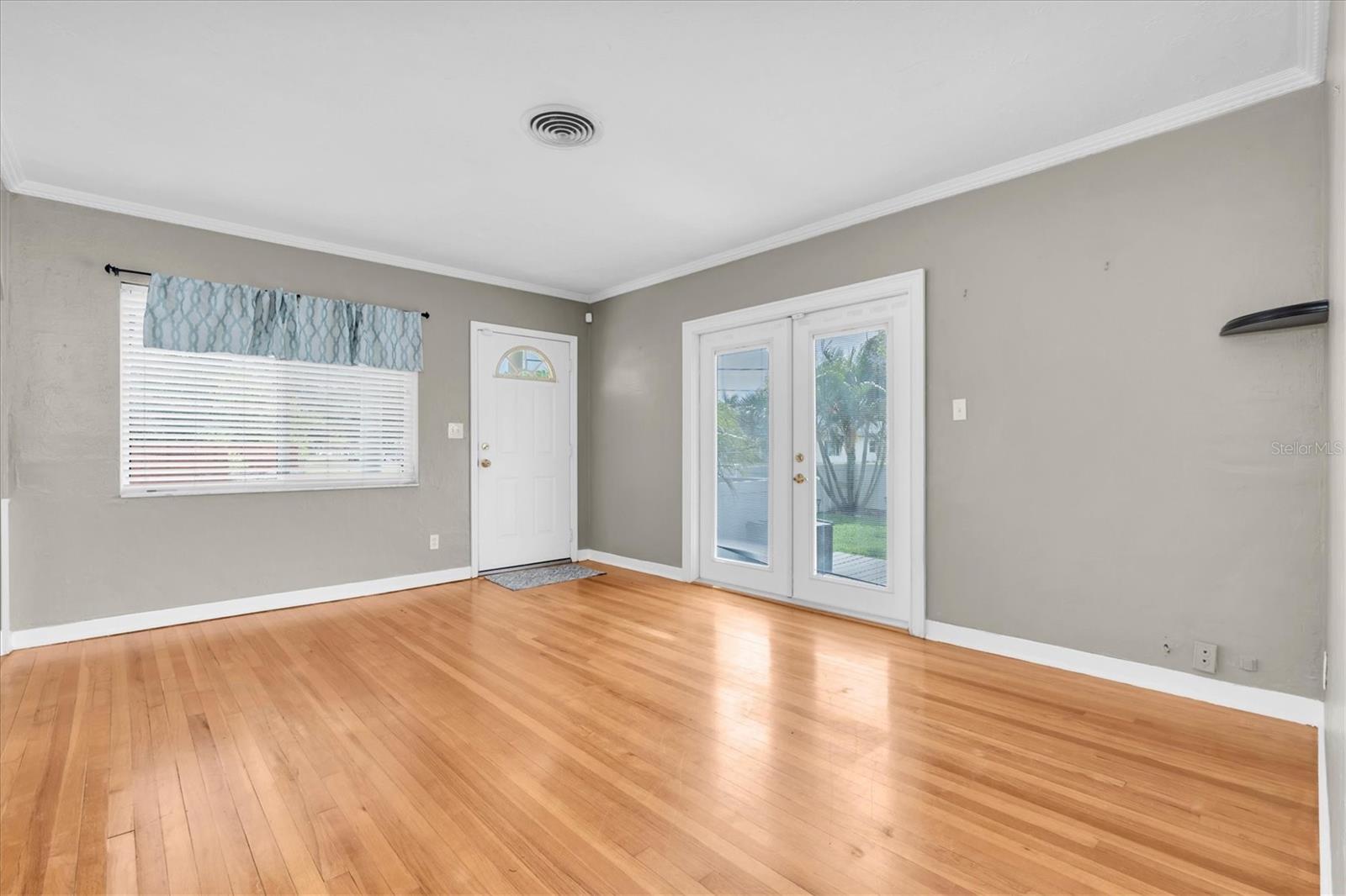 Image 3 of 44 For 200 62nd Street N