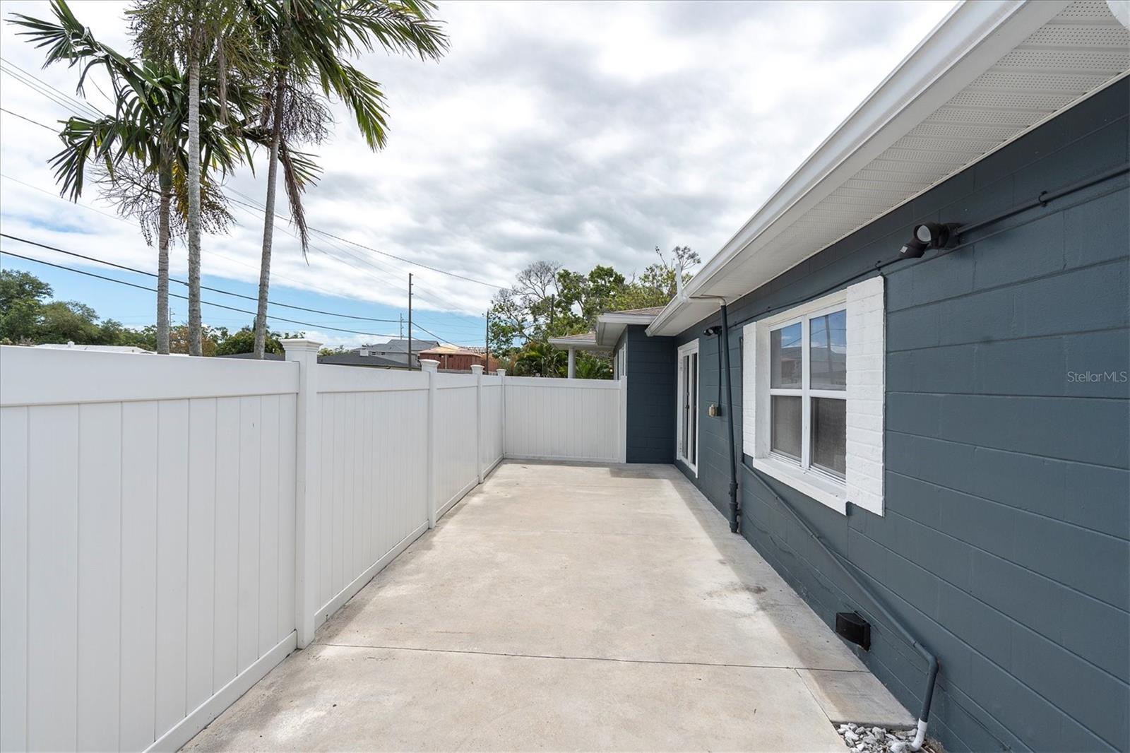 Image 33 of 44 For 200 62nd Street N