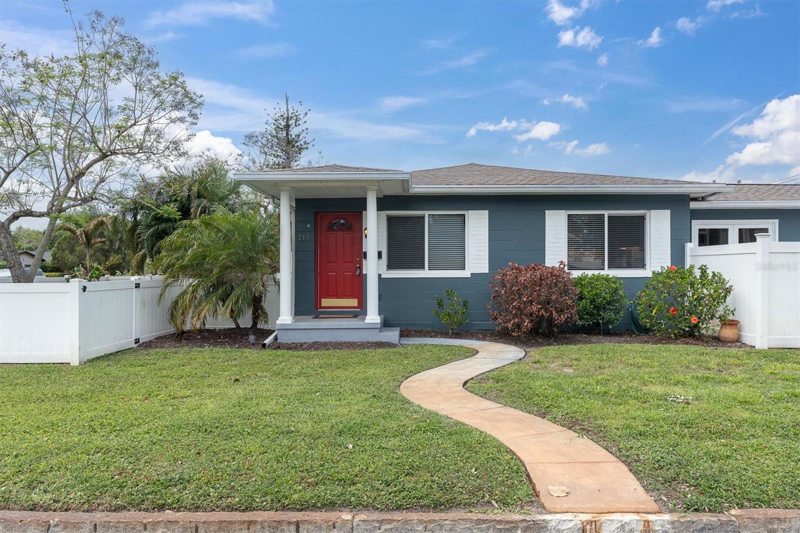 Image 38 of 44 For 200 62nd Street N