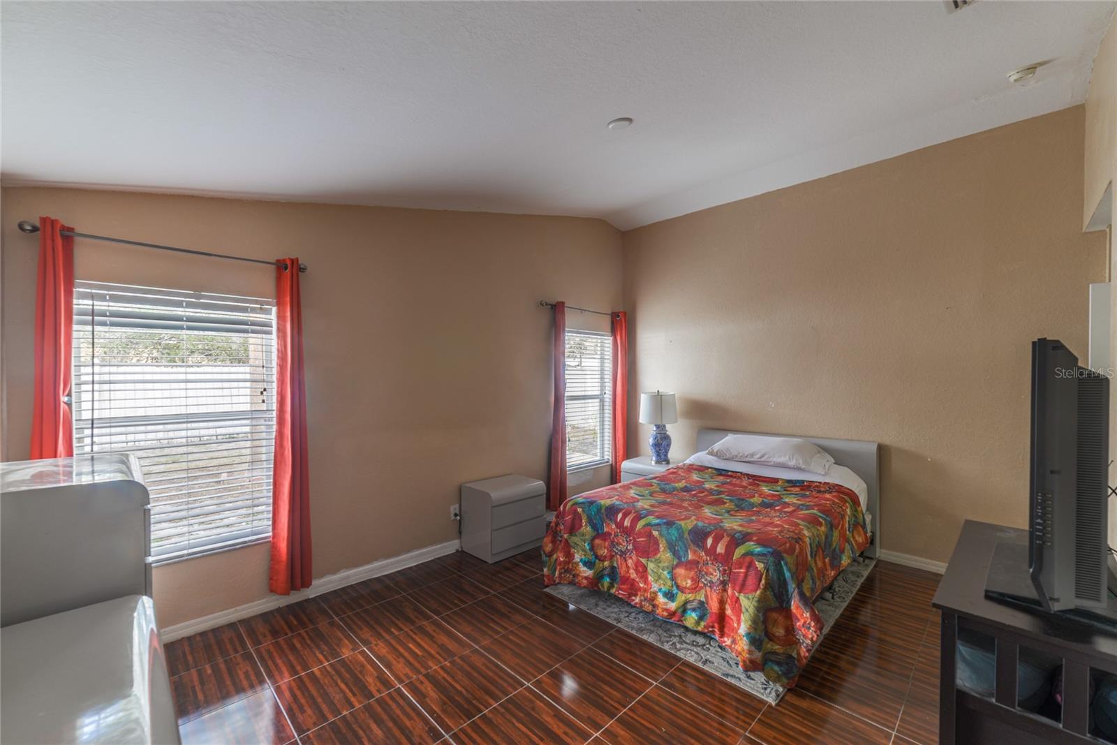 Listing photo id 14 for 11351 Cocoa Beach Drive