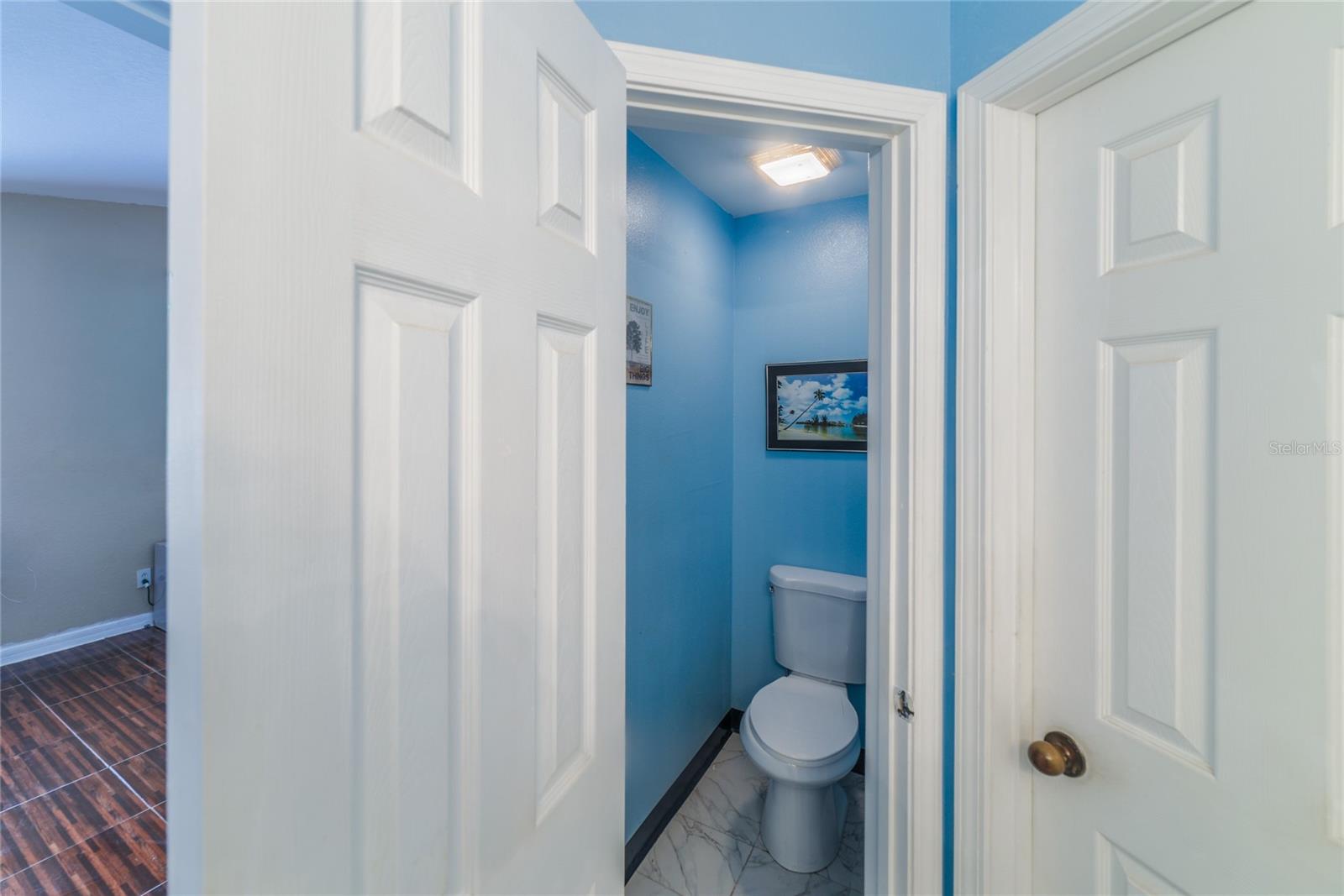 Listing photo id 21 for 11351 Cocoa Beach Drive