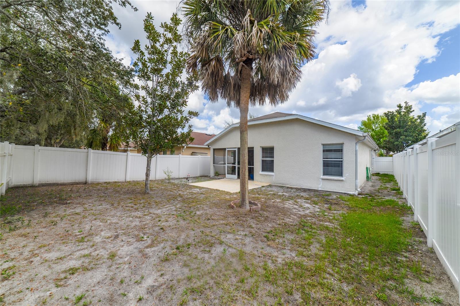 Listing photo id 28 for 11351 Cocoa Beach Drive