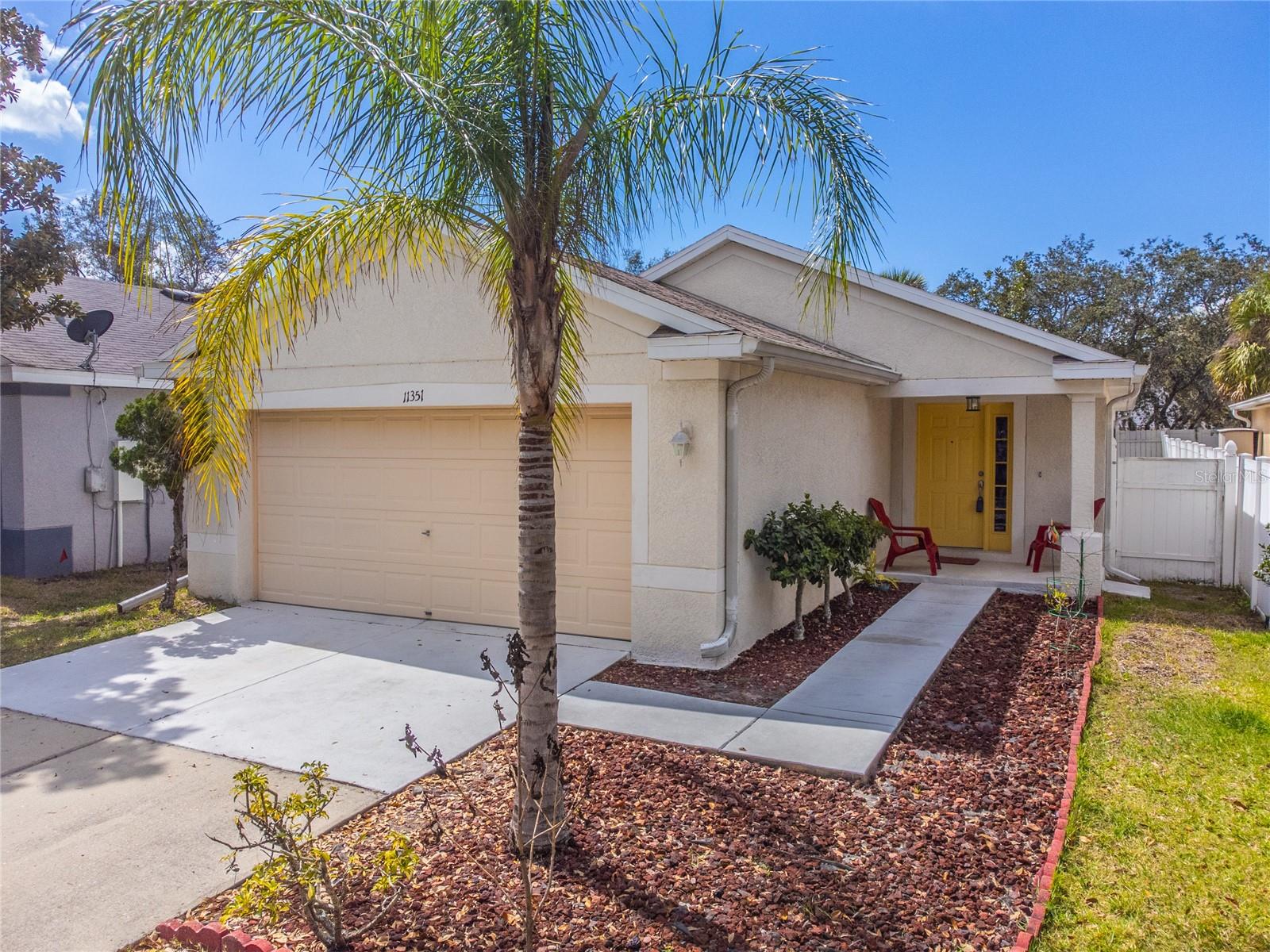 Listing photo id 2 for 11351 Cocoa Beach Drive