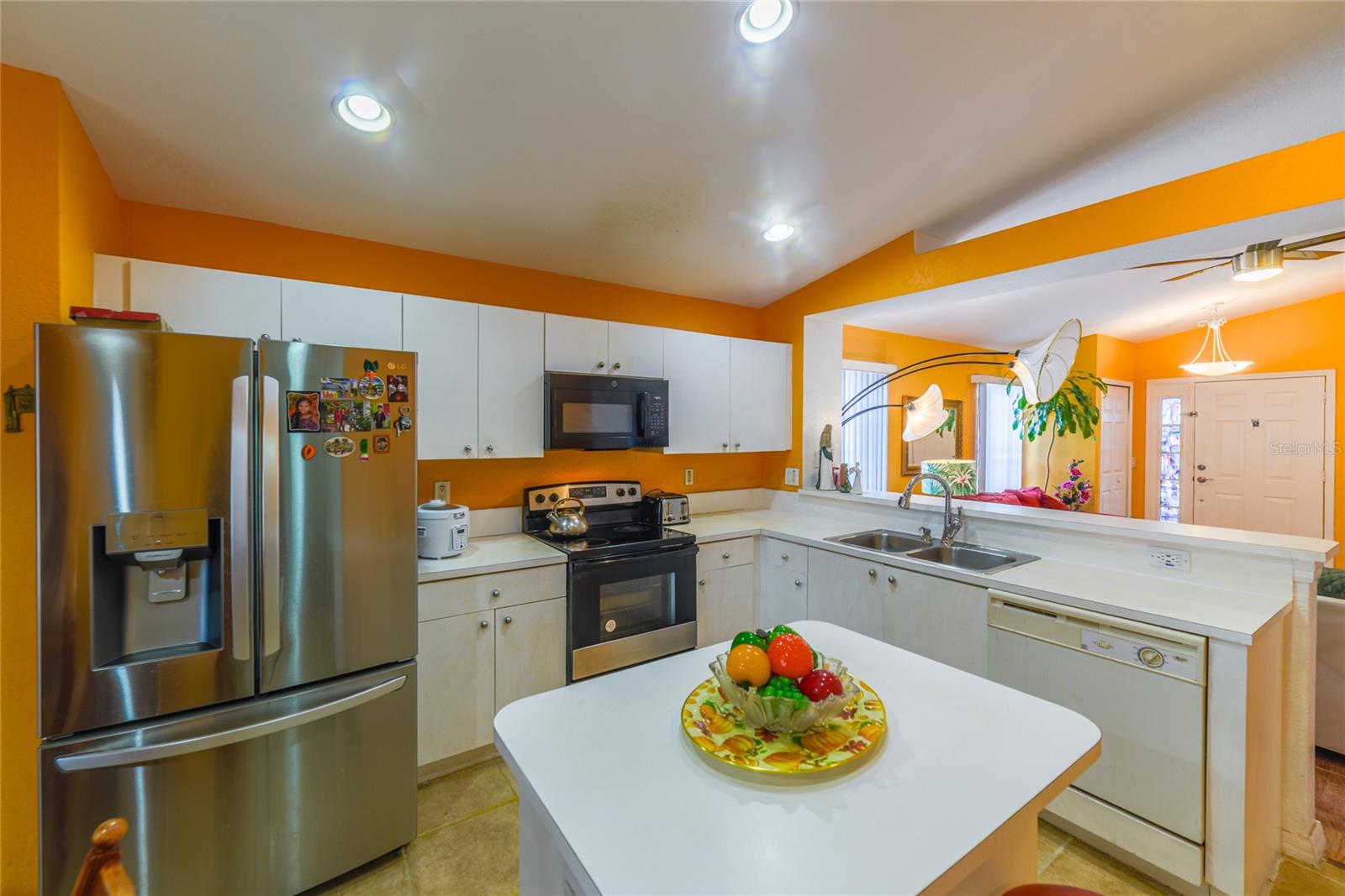 Listing photo id 7 for 11351 Cocoa Beach Drive