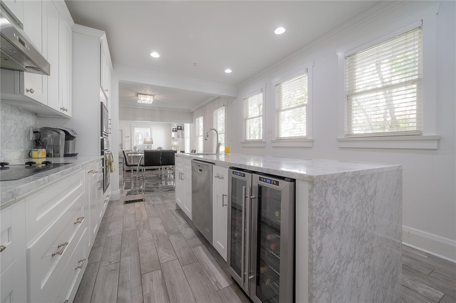 Image 23 of 51 For 2921 El Prado Boulevard 2921