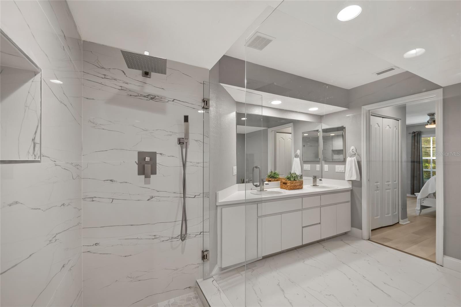 Image 15 of 41 For 21523 Woodstork Lane