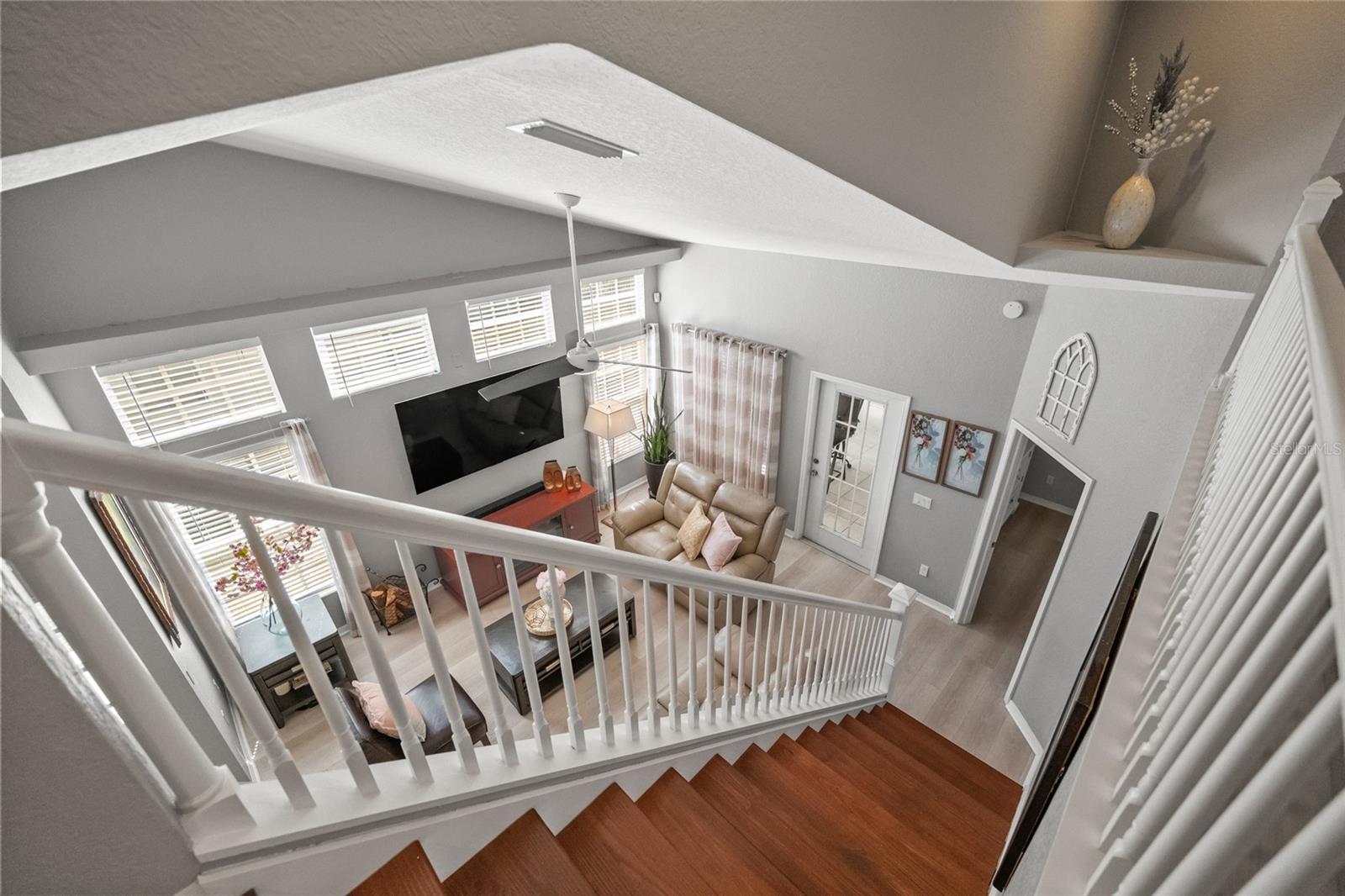 Image 21 of 41 For 21523 Woodstork Lane