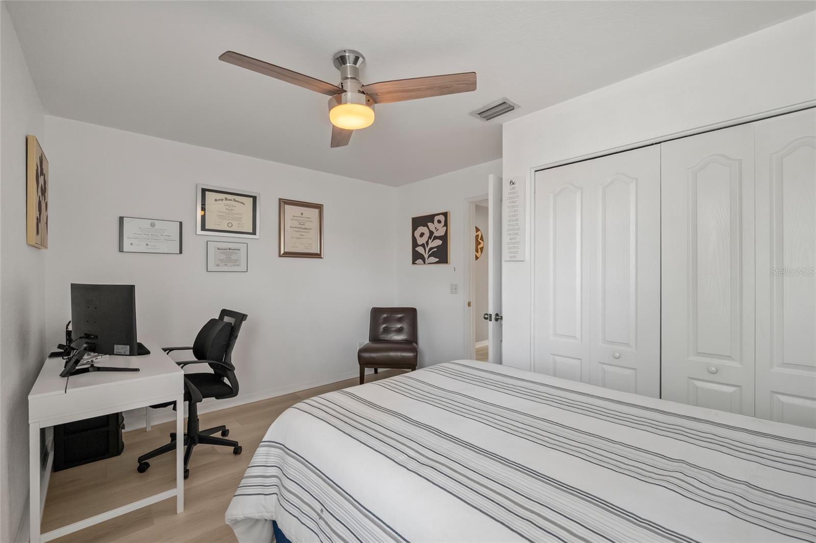 Image 25 of 41 For 21523 Woodstork Lane