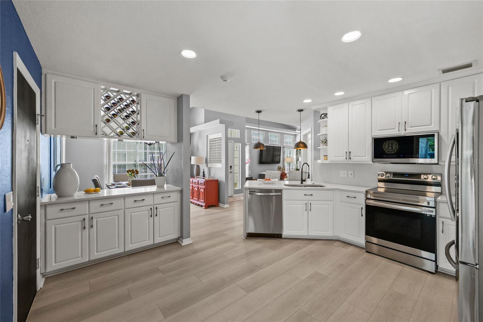 Image 9 of 41 For 21523 Woodstork Lane