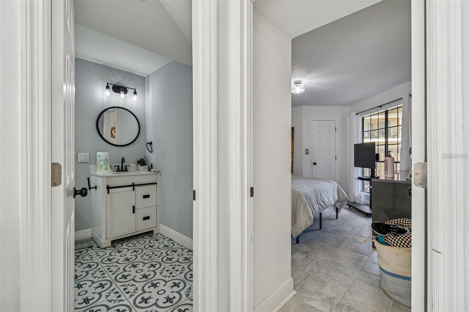 Image 19 of 46 For 8630 Mallard Reserve Drive 105