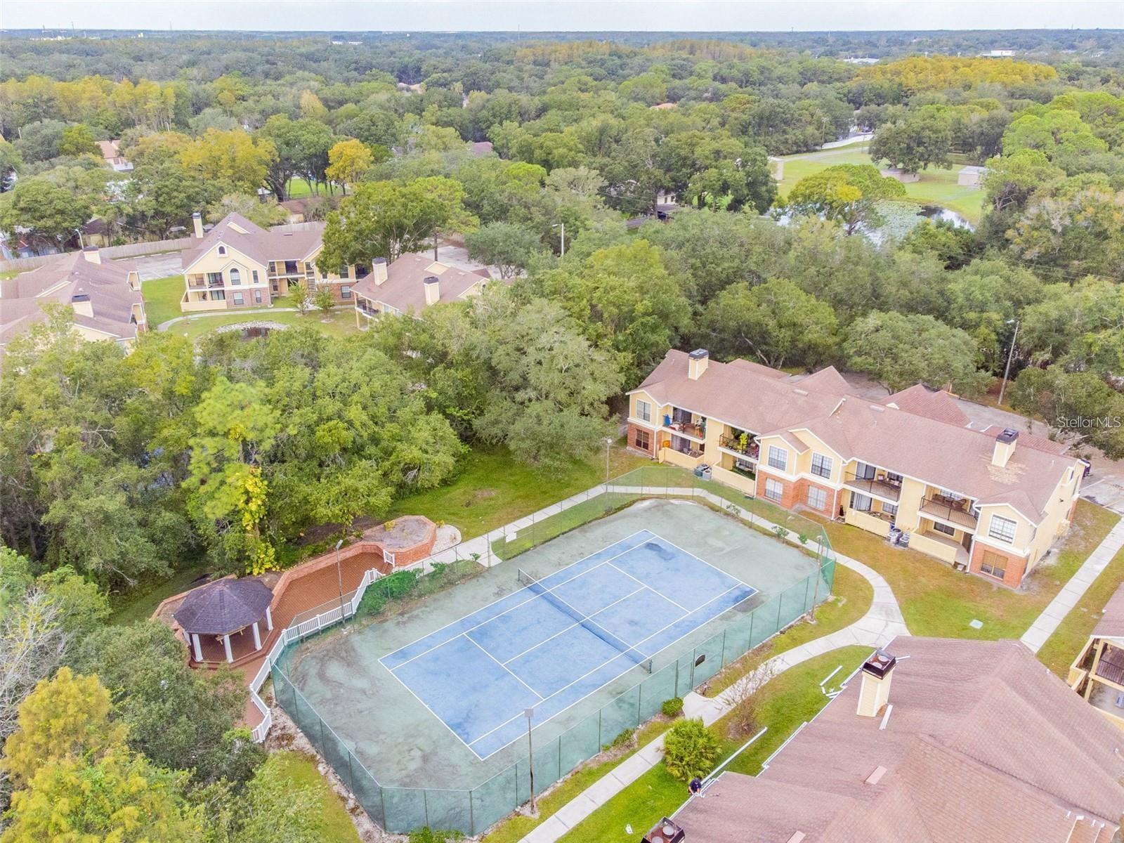 Image 32 of 46 For 8630 Mallard Reserve Drive 105