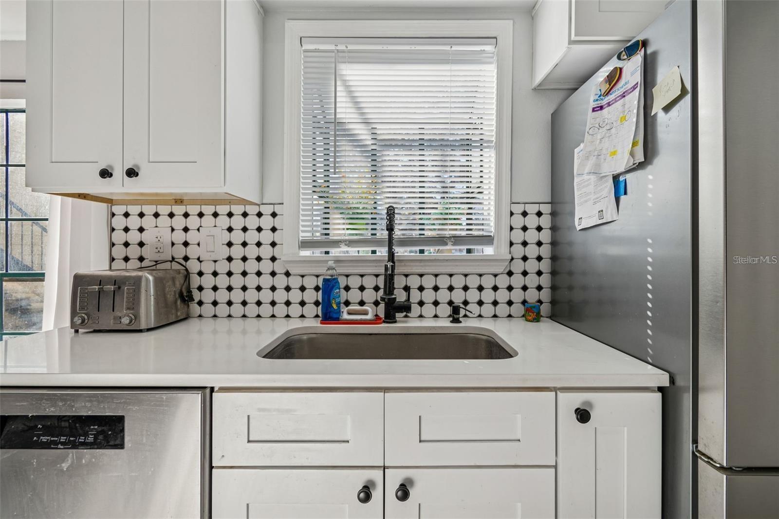 Image 9 of 46 For 8630 Mallard Reserve Drive 105