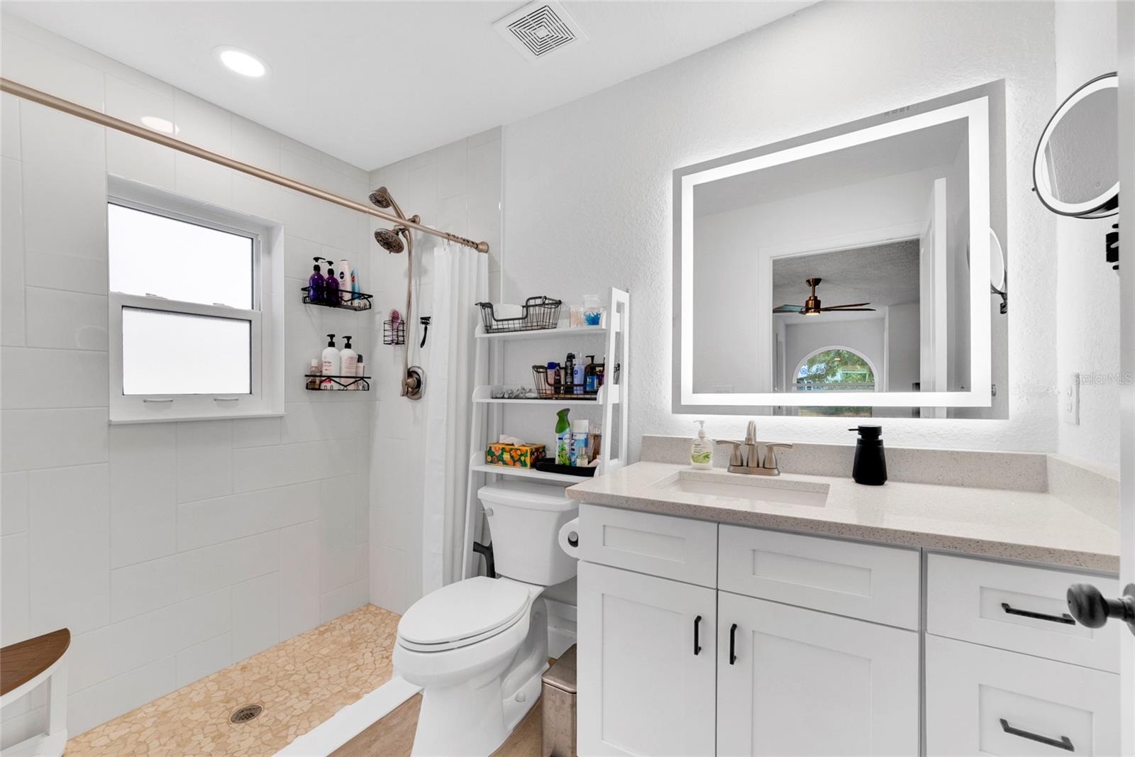 Listing photo id 22 for 2272 Ancho Avenue