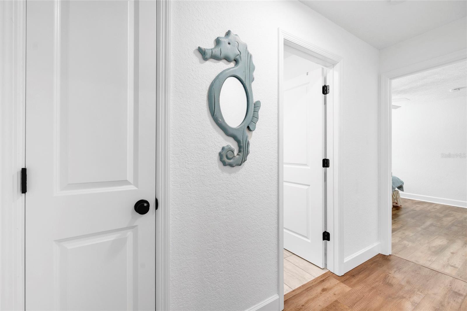 Listing photo id 24 for 2272 Ancho Avenue