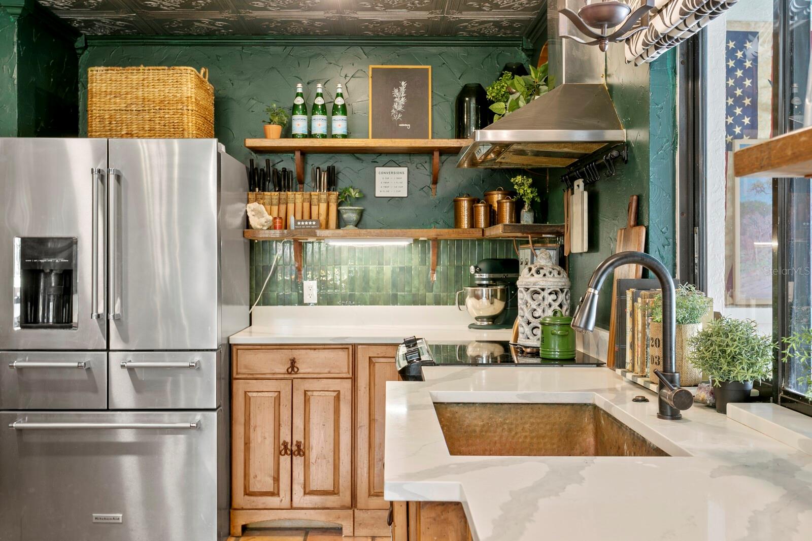 Listing photo id 12 for 7915 Flowerfield Drive