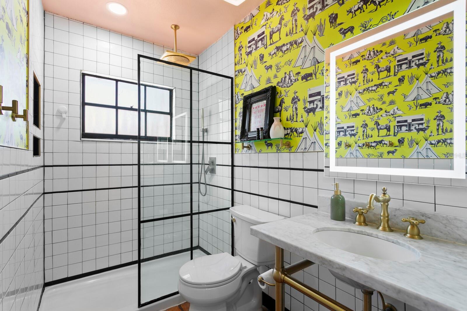 Listing photo id 31 for 7915 Flowerfield Drive