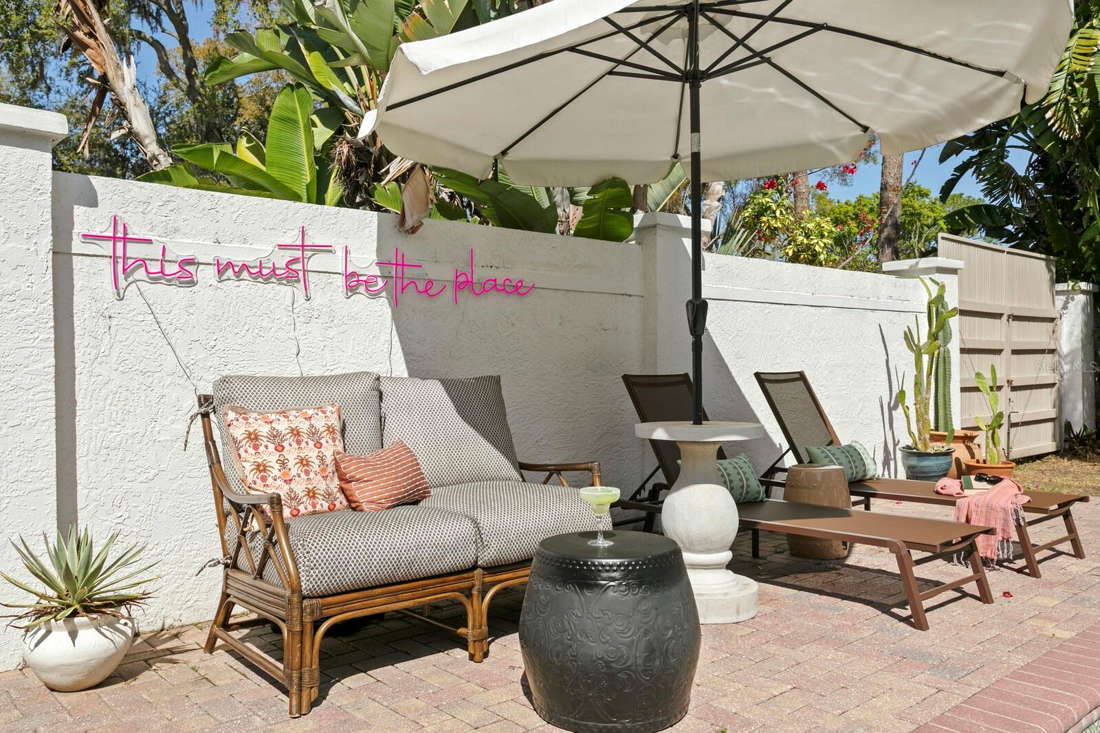 Listing photo id 40 for 7915 Flowerfield Drive