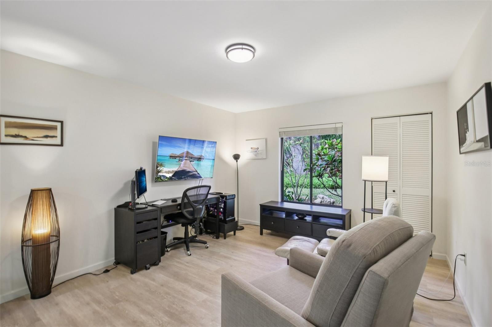 Image 19 of 55 For 2411 Pheasant Ln