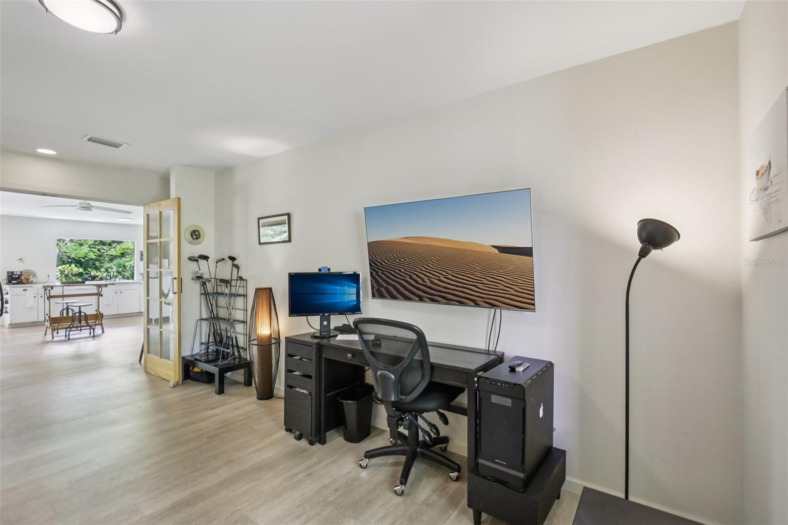 Image 20 of 55 For 2411 Pheasant Ln