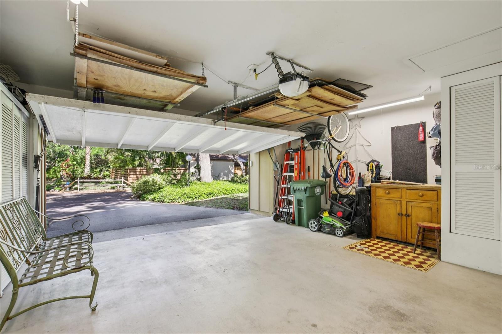 Image 33 of 55 For 2411 Pheasant Ln