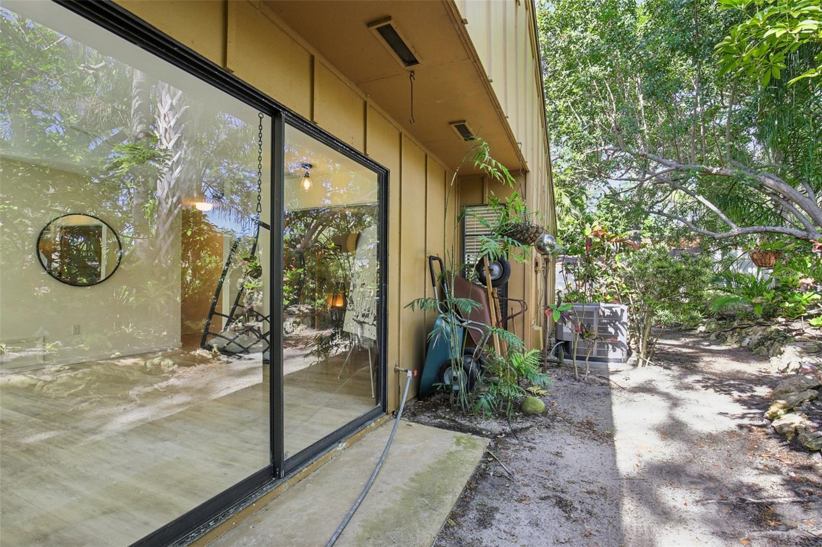 Image 34 of 55 For 2411 Pheasant Ln