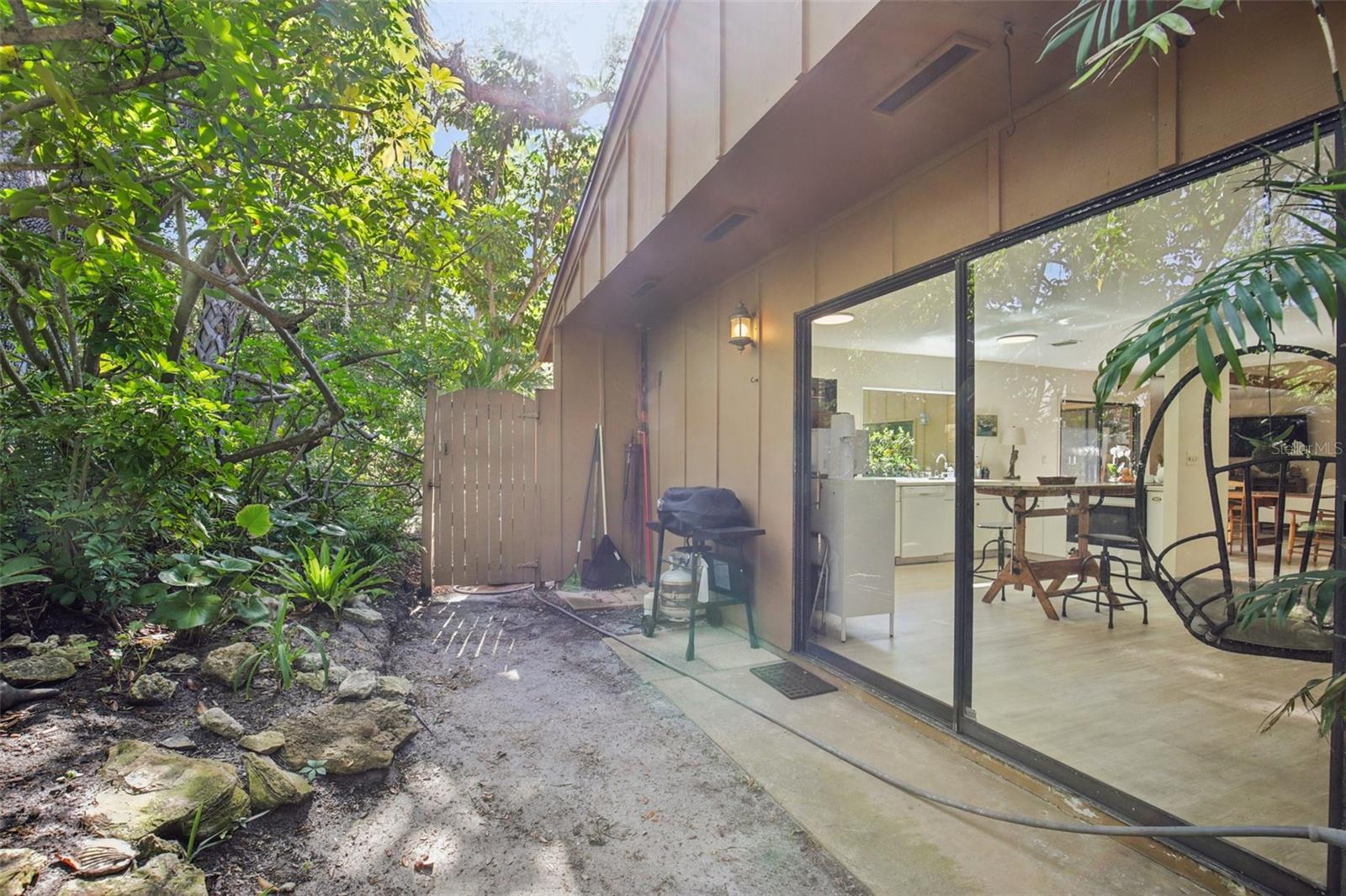 Image 35 of 55 For 2411 Pheasant Ln