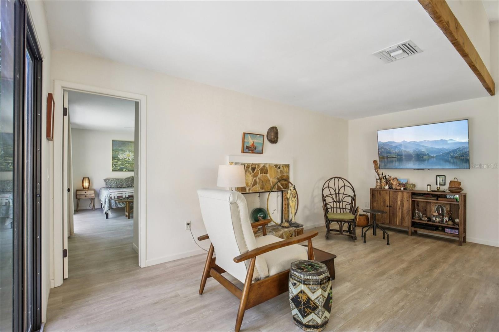 Image 9 of 55 For 2411 Pheasant Ln