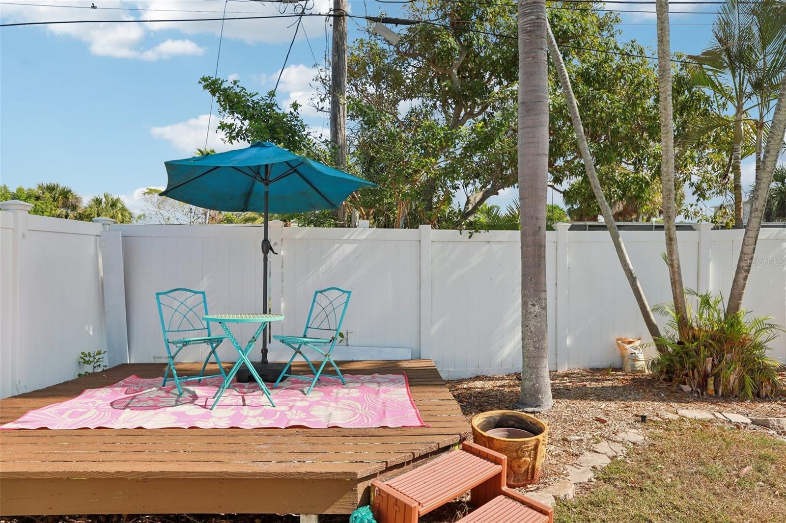 Listing photo id 24 for 6950 Grande Vista Way S