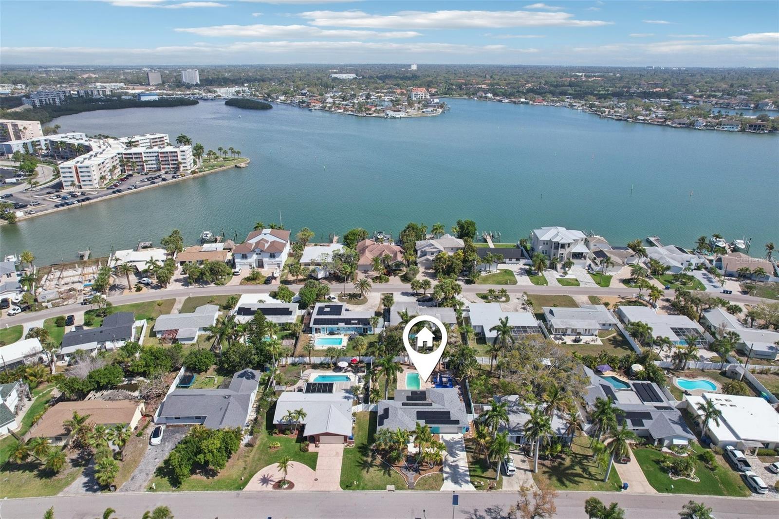 Listing photo id 1 for 6950 Grande Vista Way S