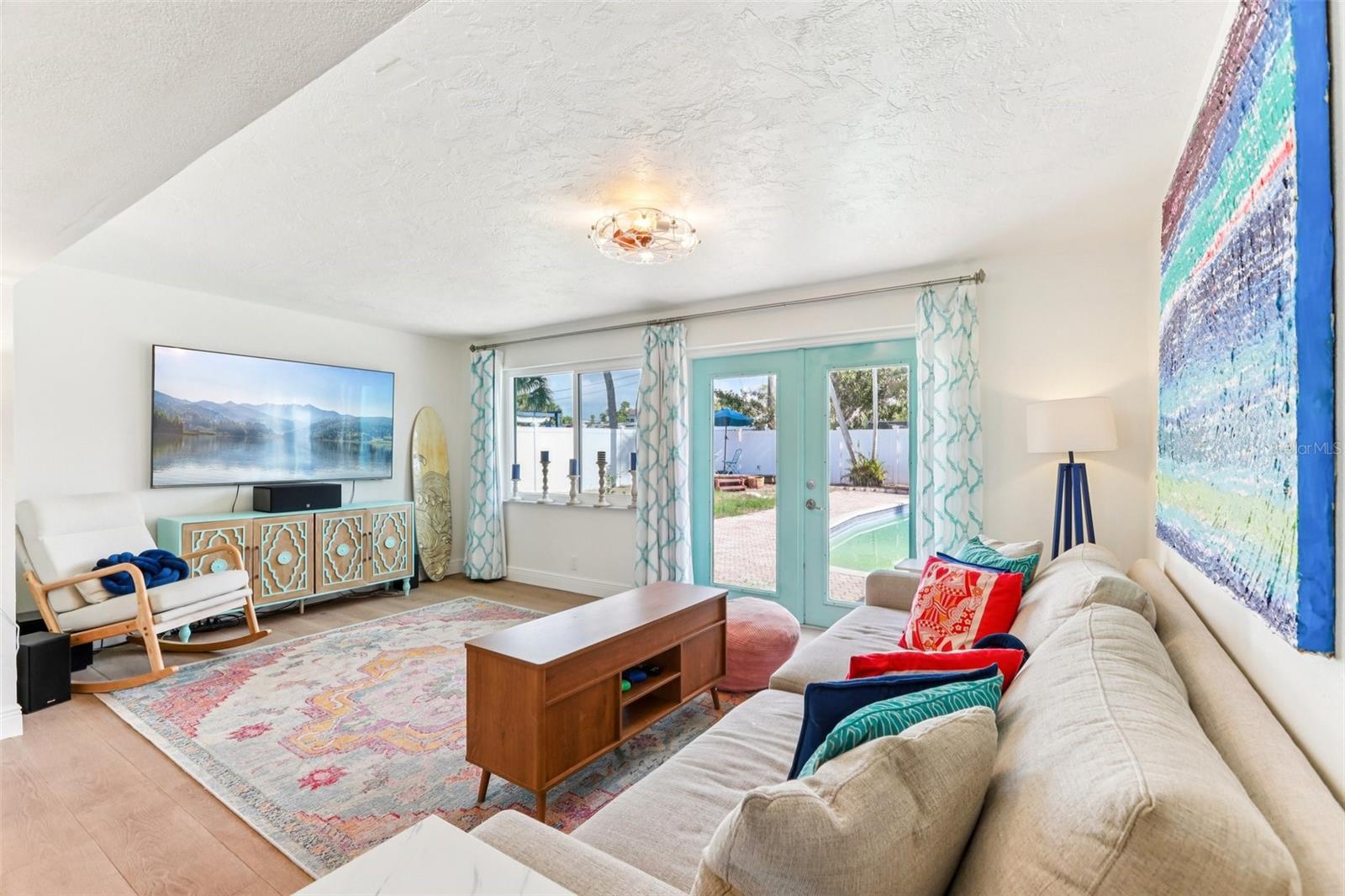 Listing photo id 6 for 6950 Grande Vista Way S