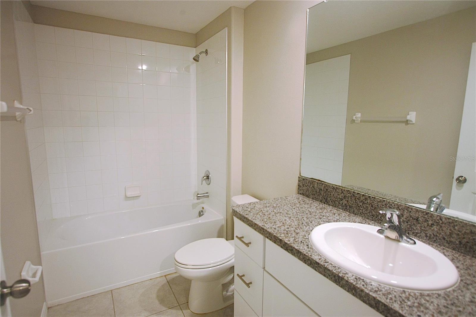 Image 15 of 17 For 812 Royal Empress Drive