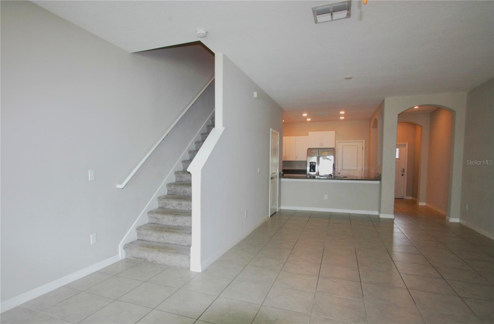 Image 6 of 17 For 812 Royal Empress Drive