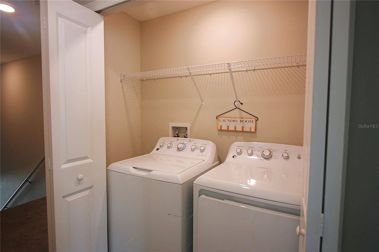 Image 8 of 17 For 812 Royal Empress Drive