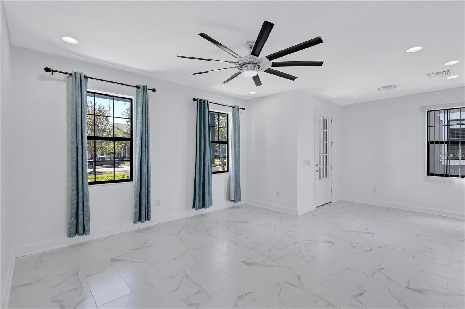 Image 13 of 38 For 5830 Circa Fishhawk Boulevard