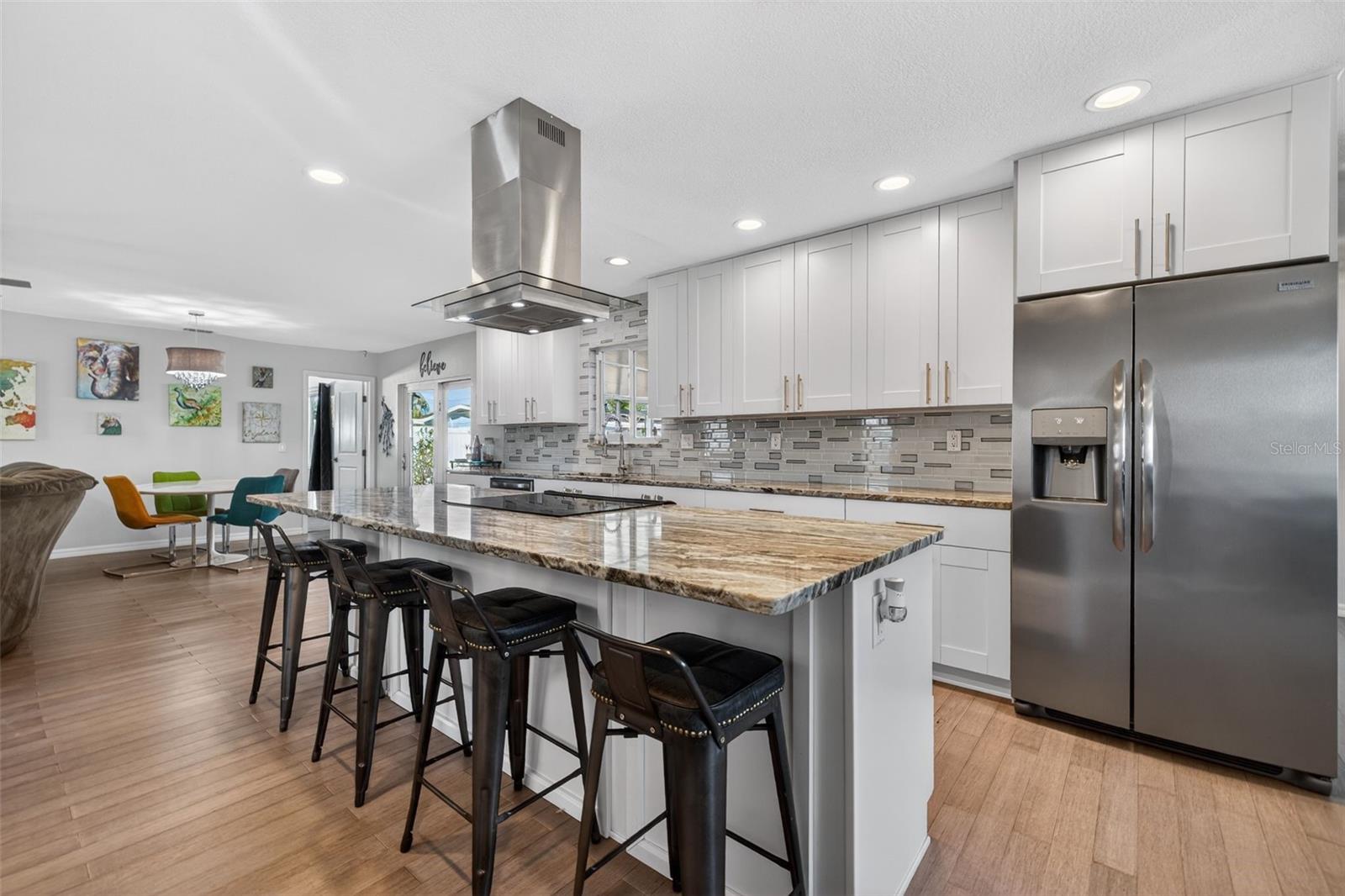 Image 11 of 38 For 6548 19th Street N