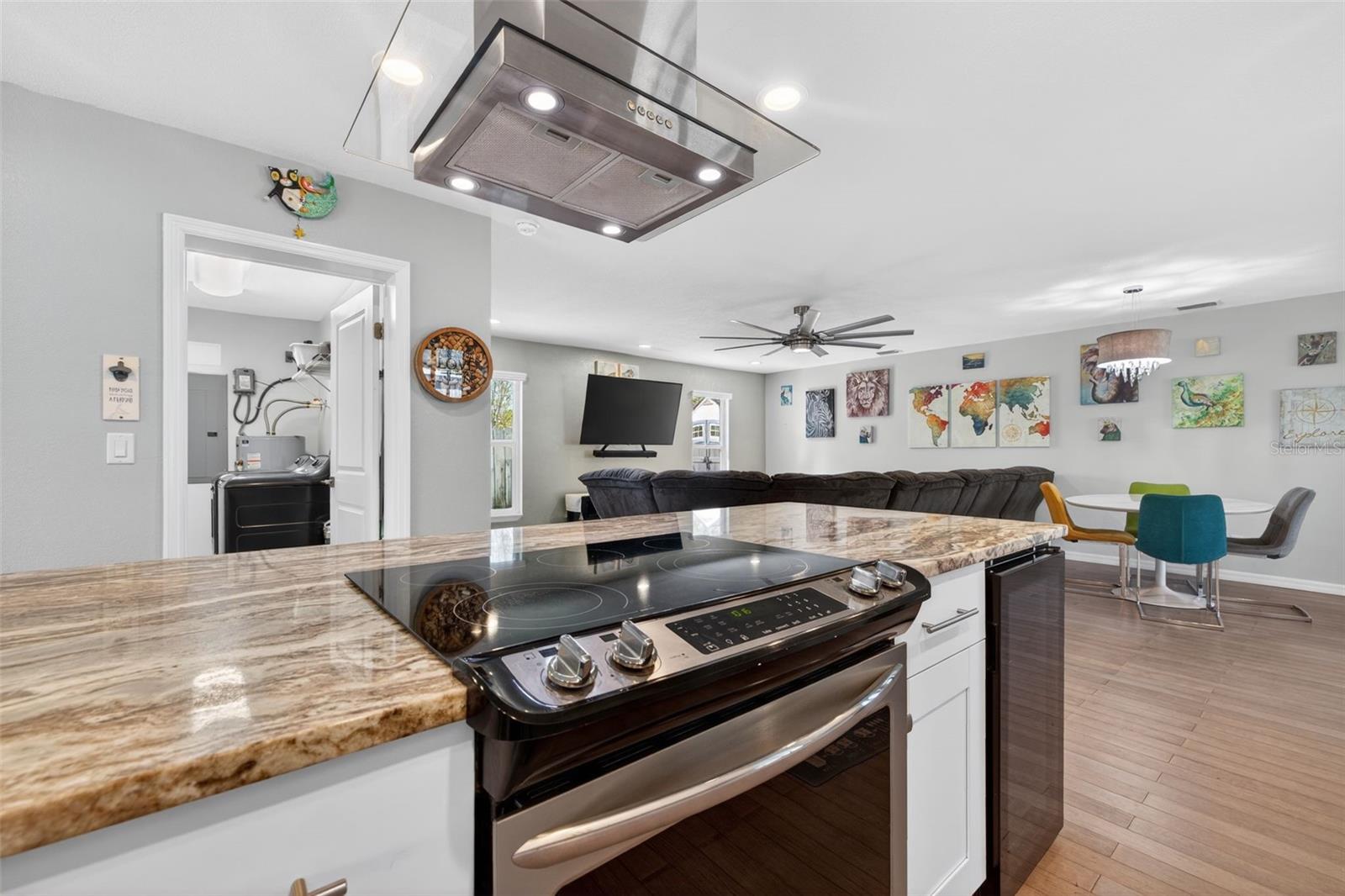 Image 14 of 38 For 6548 19th Street N