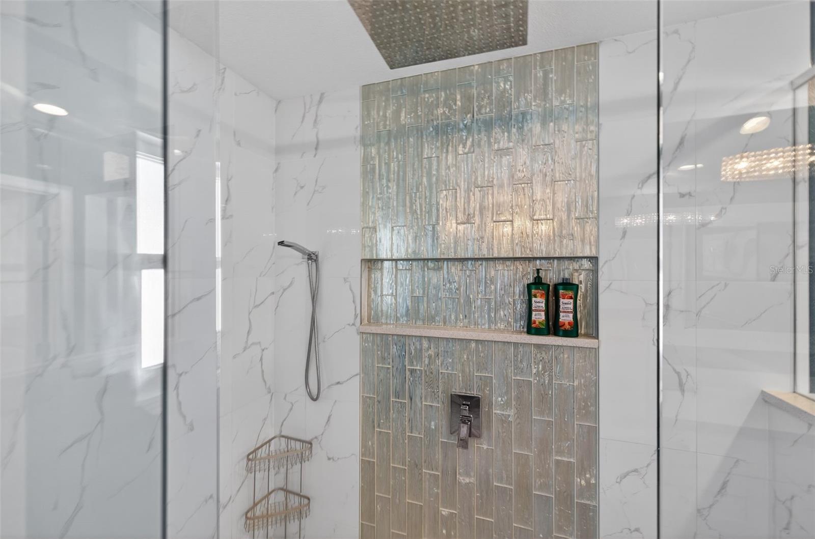 Image 25 of 38 For 6548 19th Street N