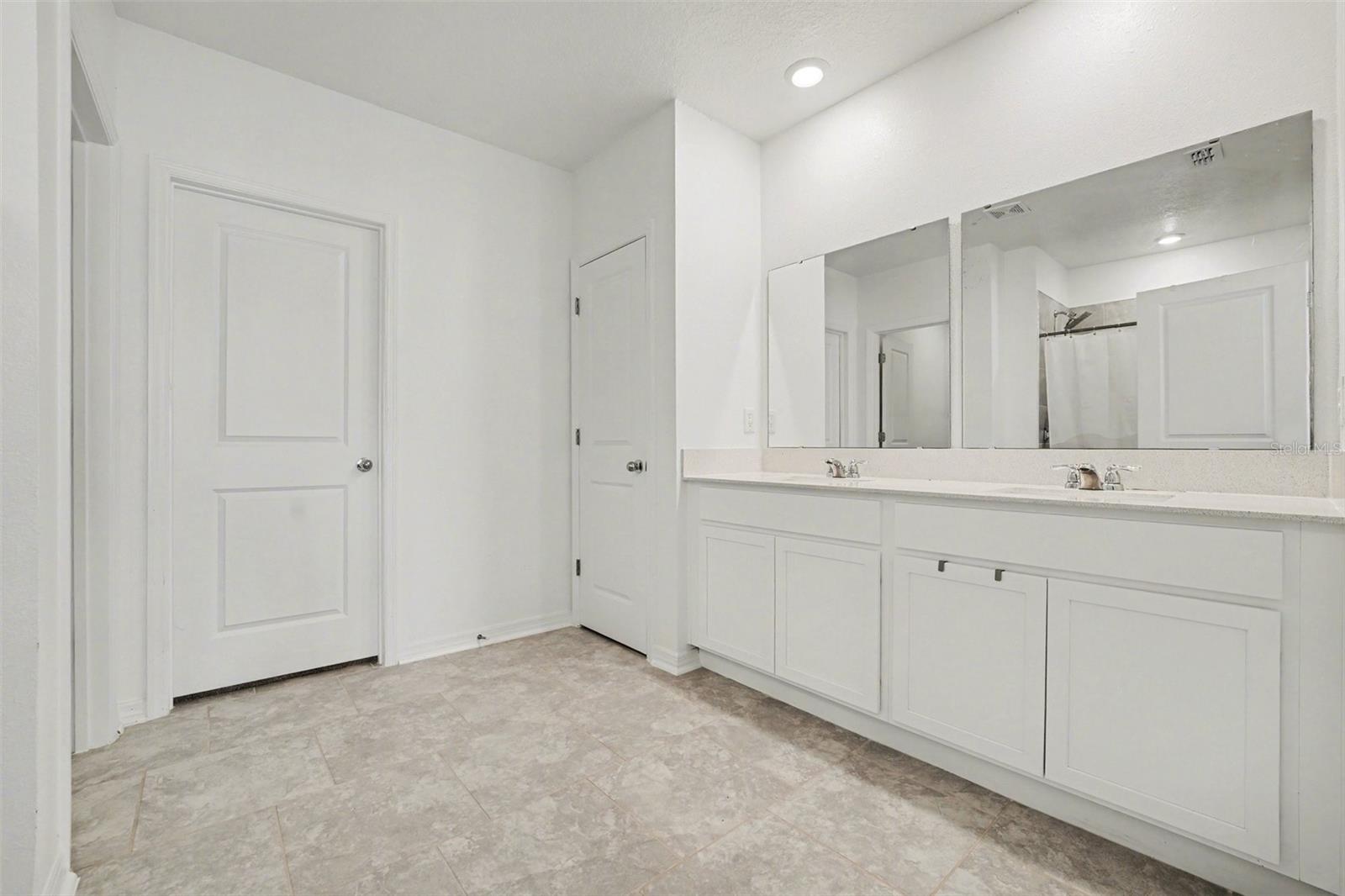 Image 12 of 20 For 425 Singing Sands Circle