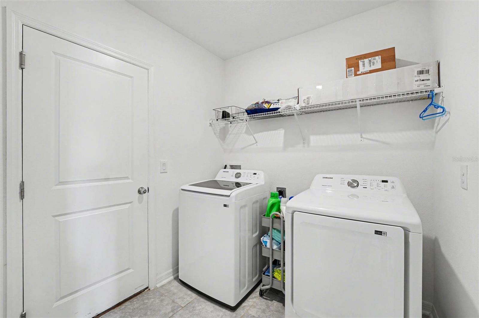 Image 17 of 20 For 425 Singing Sands Circle