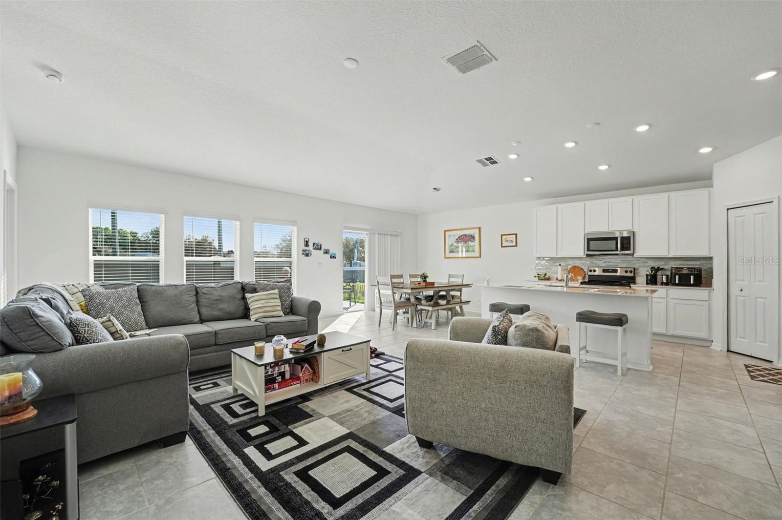 Image 5 of 20 For 425 Singing Sands Circle