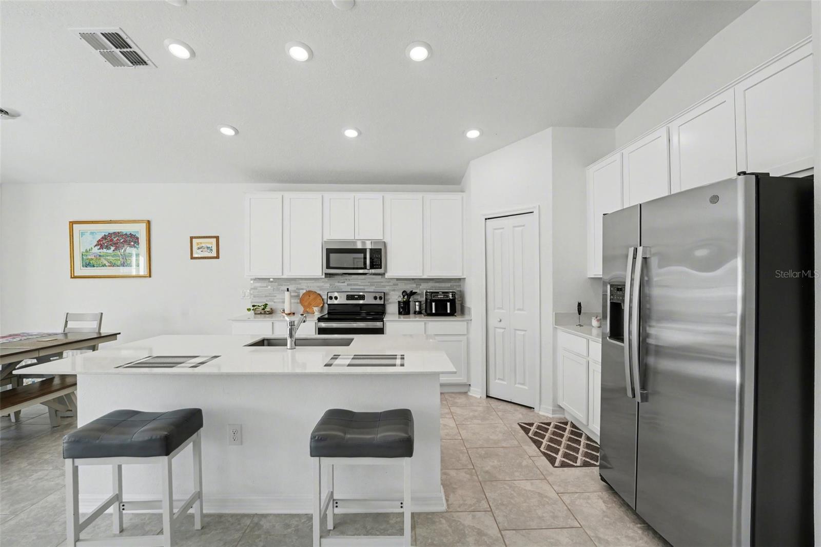 Image 9 of 20 For 425 Singing Sands Circle