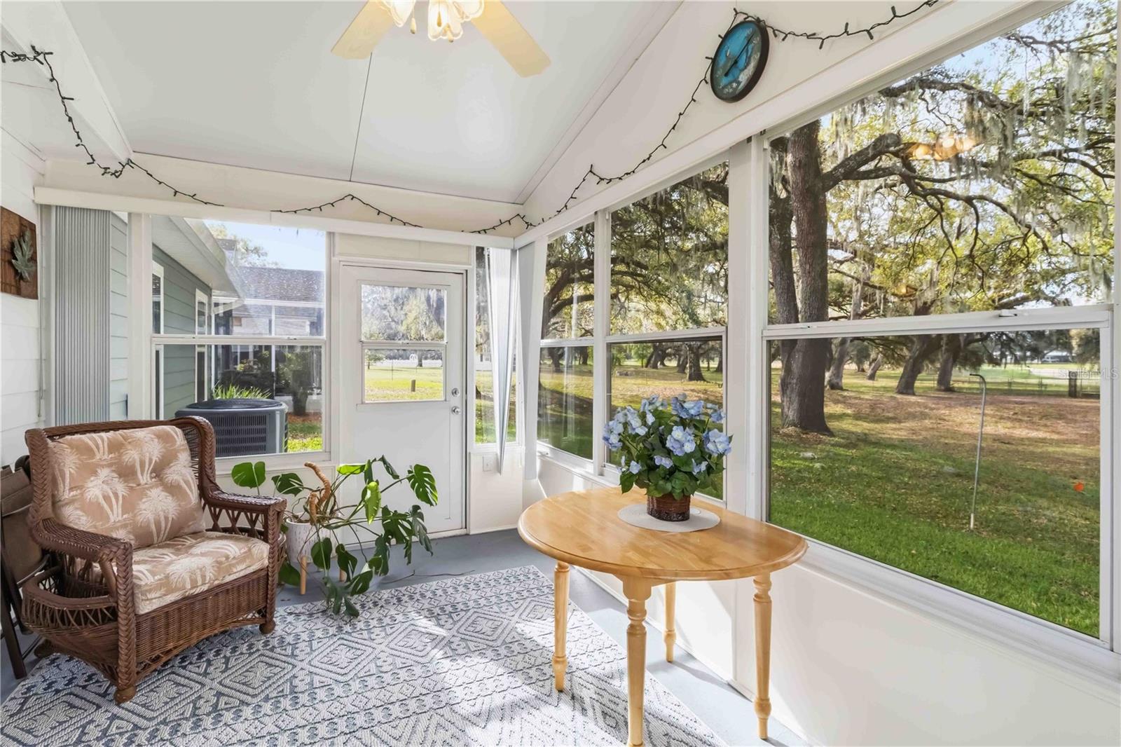 Image 24 of 34 For 37400 Derbyshire Drive