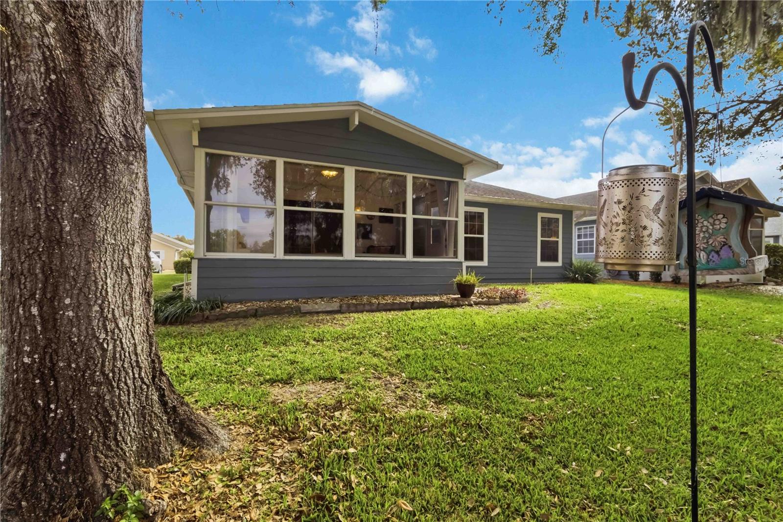 Image 27 of 34 For 37400 Derbyshire Drive