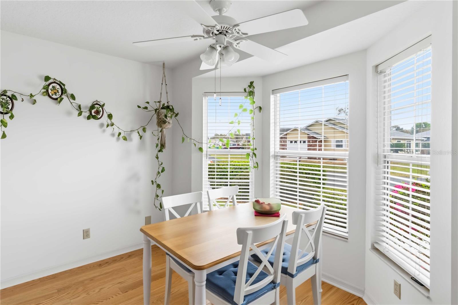 Image 8 of 34 For 37400 Derbyshire Drive