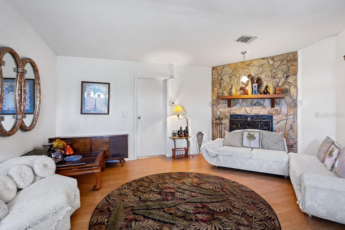 Image 3 of 20 For 2008 Colson Road