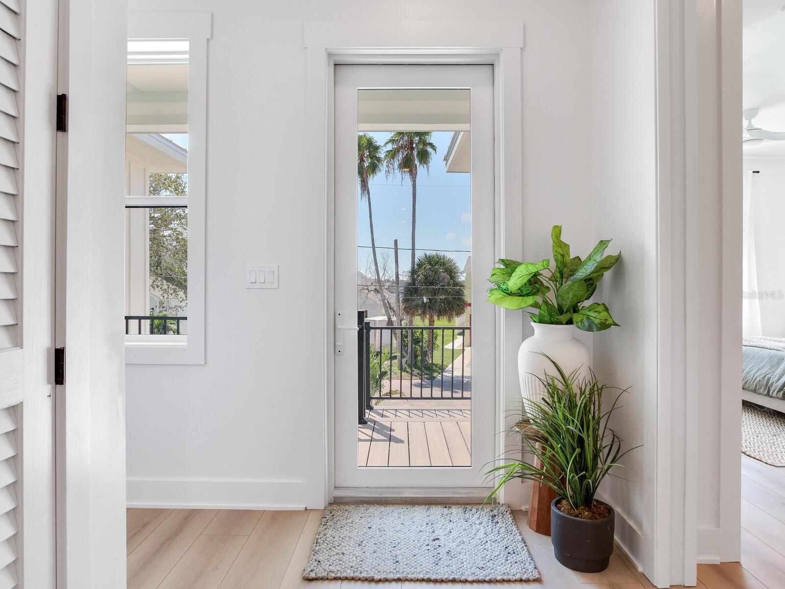 Image 10 of 57 For 17030 Dolphin Drive