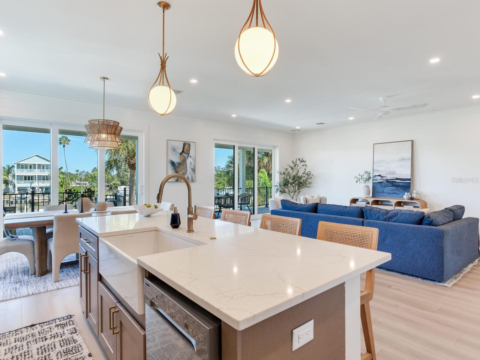 Image 33 of 57 For 17030 Dolphin Drive