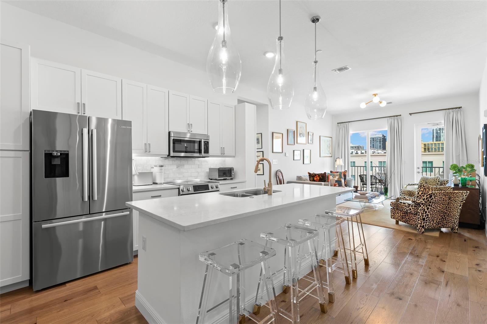 Image 4 of 48 For 644 3rd Avenue S 507